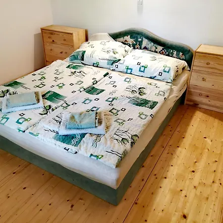 Nemeth Apartmanhaz * Balatongyörök