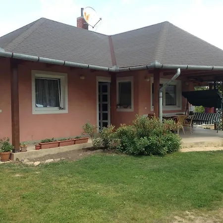 דירה Nemeth Apartmanhaz *